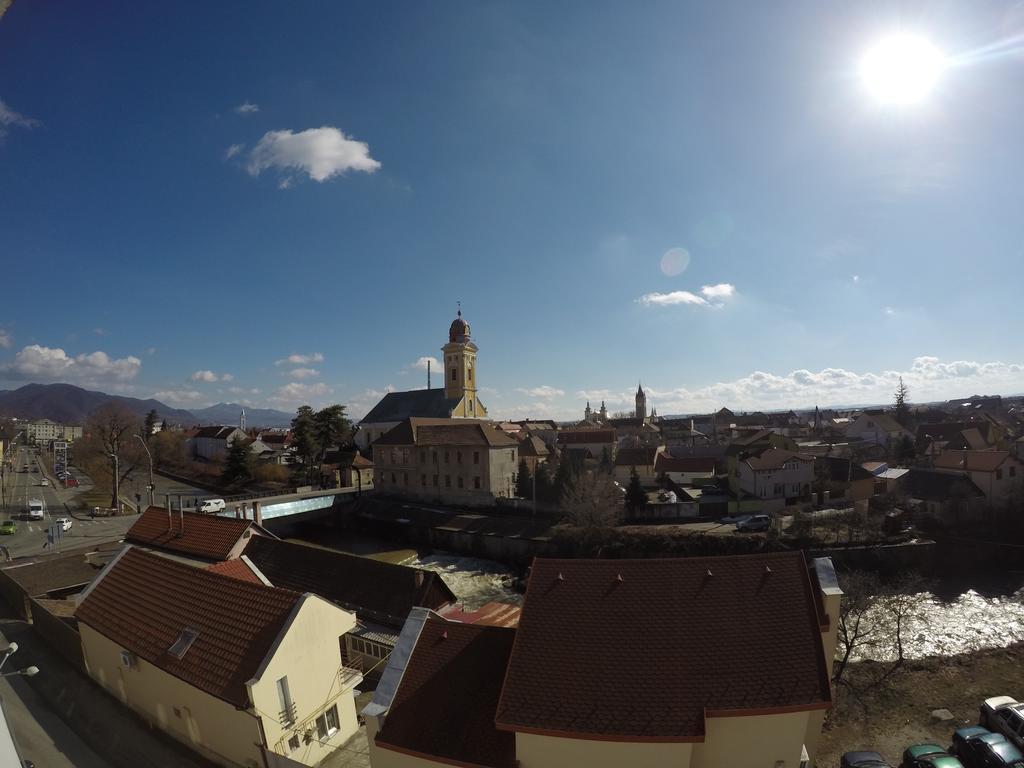 Tower View Apartment Baia Mare Zewnętrze zdjęcie